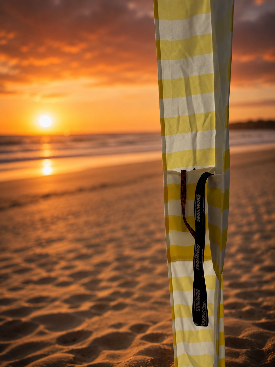 Dune Cabana with the detachable side wall attached